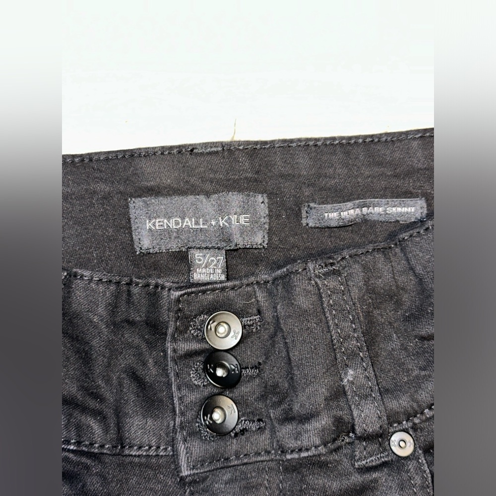 Kendall & Kylie black jeans -never worn size 5